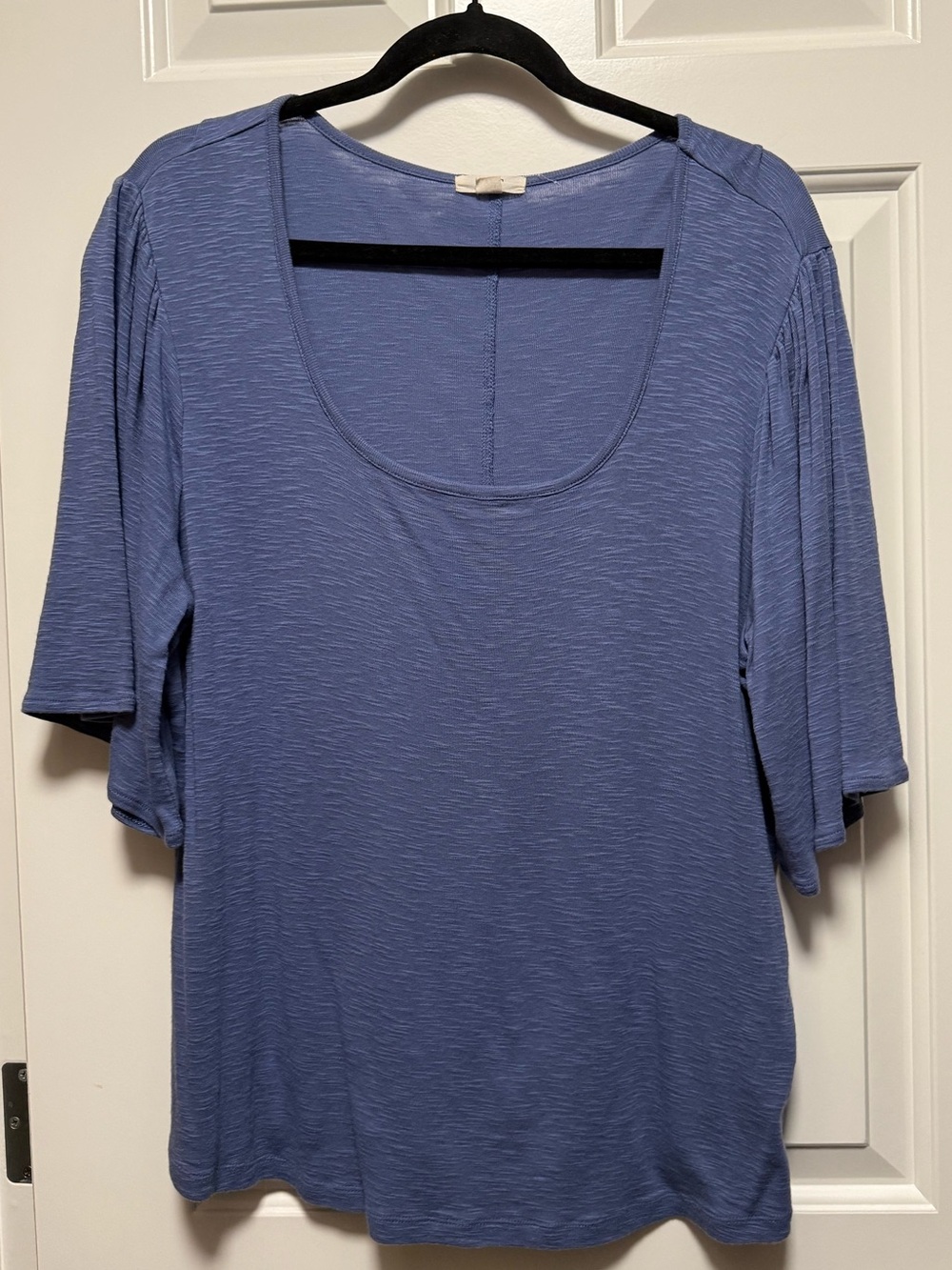 Nic + Zoe flutter sleeve top